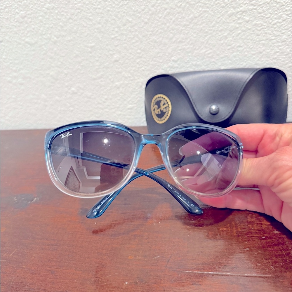 Ray-Ban sunnies, Caribbean blue frames, gray fade lenses. Case included - Picture 2 of 10